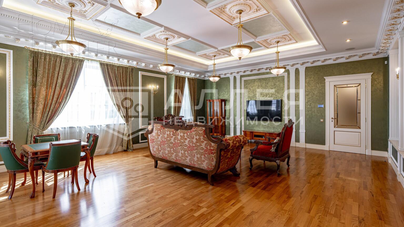2-этажный коттедж 2 800 м² с отделкой