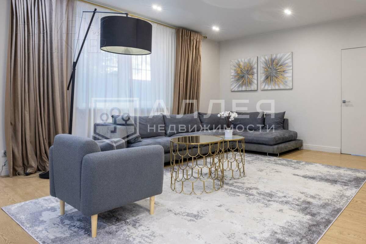 3-этажный коттедж 285 м² с отделкой