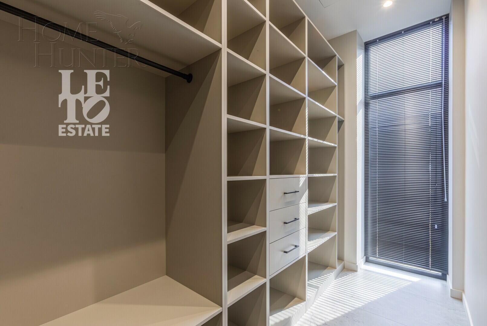 1-этажный коттедж 320.4 м² с отделкой