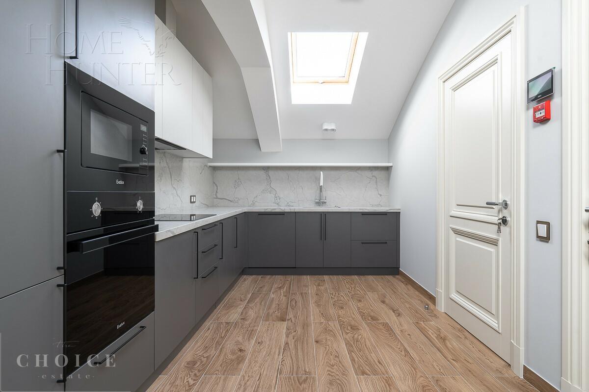 3-этажный коттедж 1 445 м² с отделкой