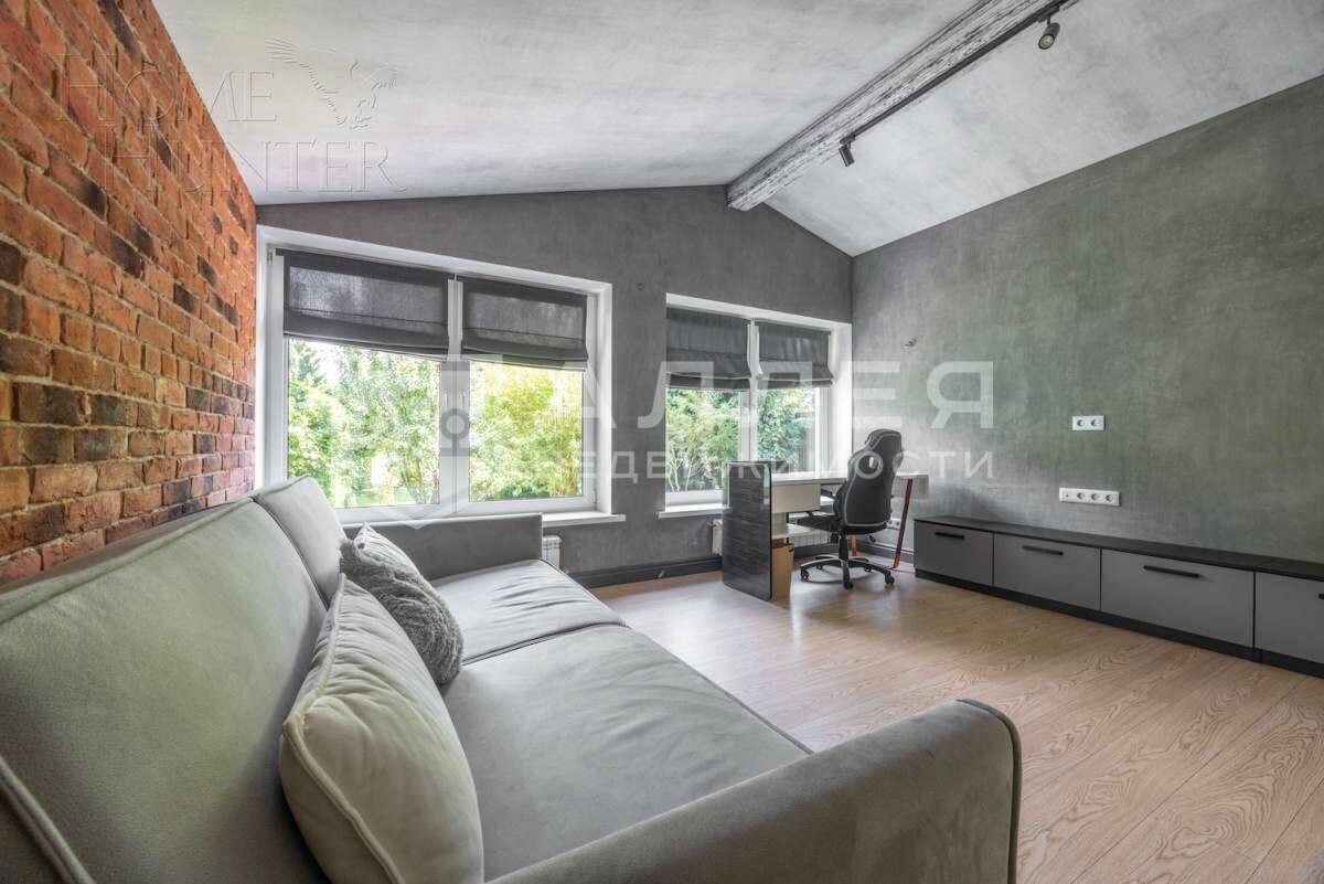 3-этажный коттедж 285 м² с отделкой