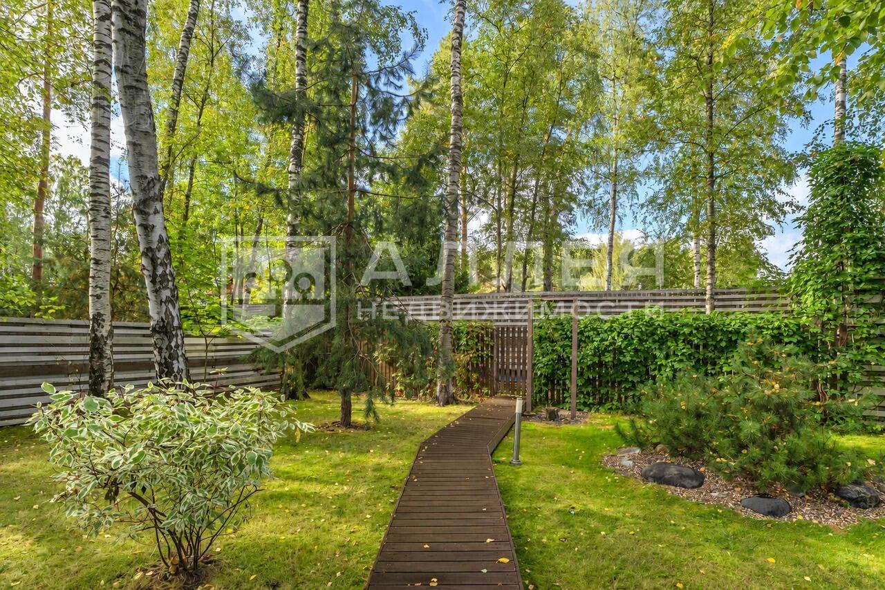 2-этажный коттедж 290 м² с отделкой