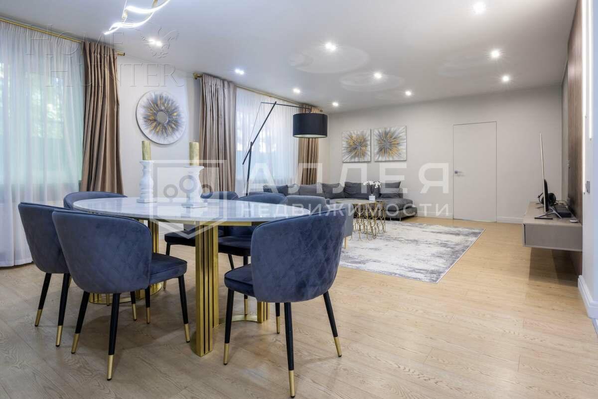3-этажный коттедж 285 м² с отделкой