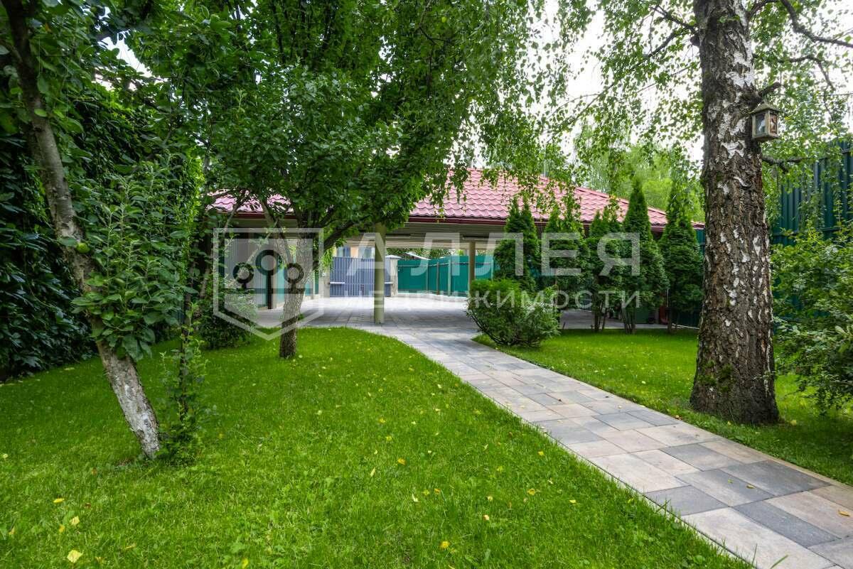 3-этажный коттедж 285 м² с отделкой