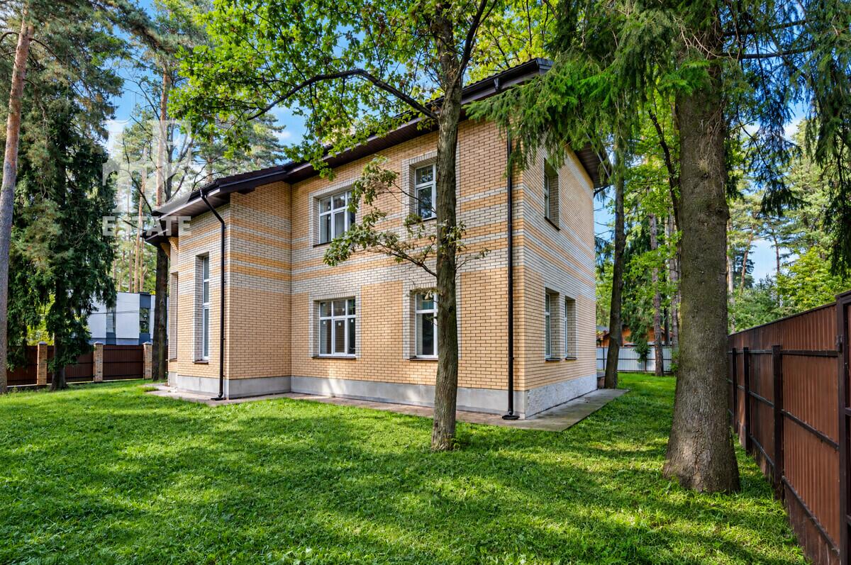 1-этажный коттедж 380 м² с отделкой