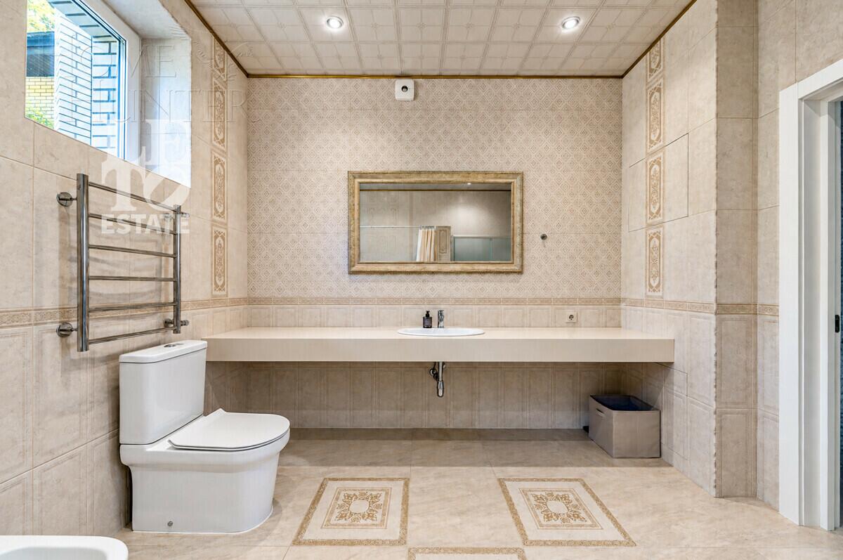 1-этажный коттедж 380 м² с отделкой