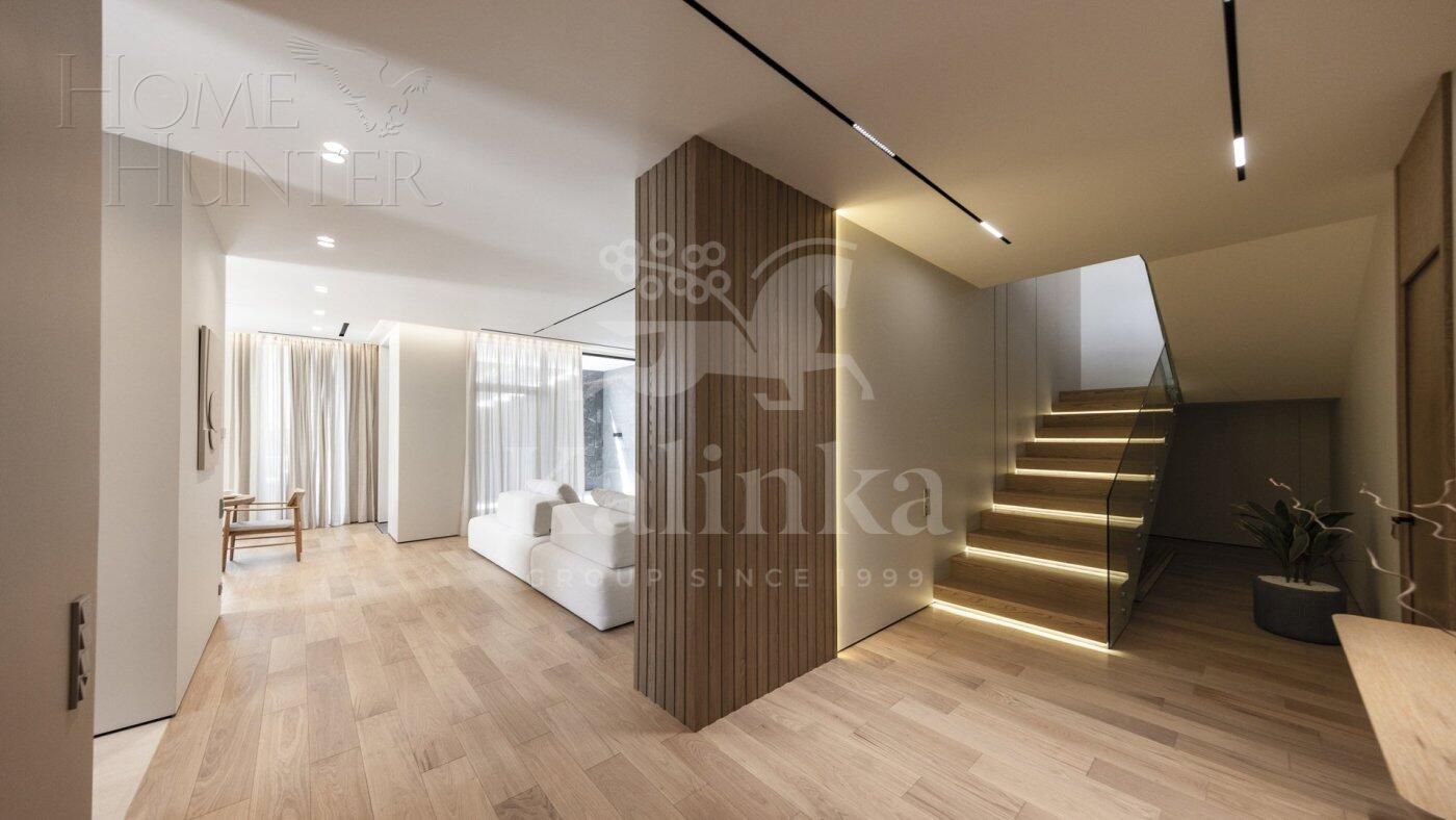 2-этажный коттедж 384 м² с отделкой