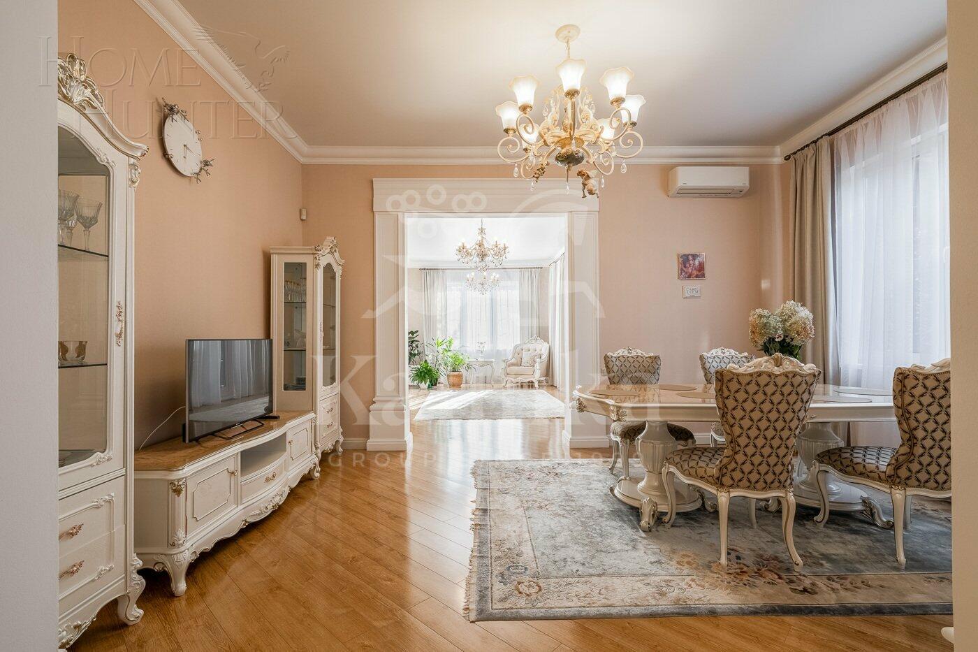 3-этажный коттедж 800 м² с отделкой
