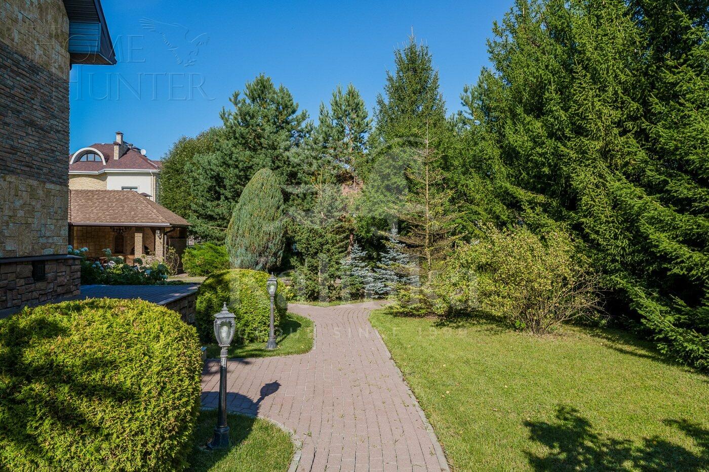 3-этажный коттедж 800 м² с отделкой