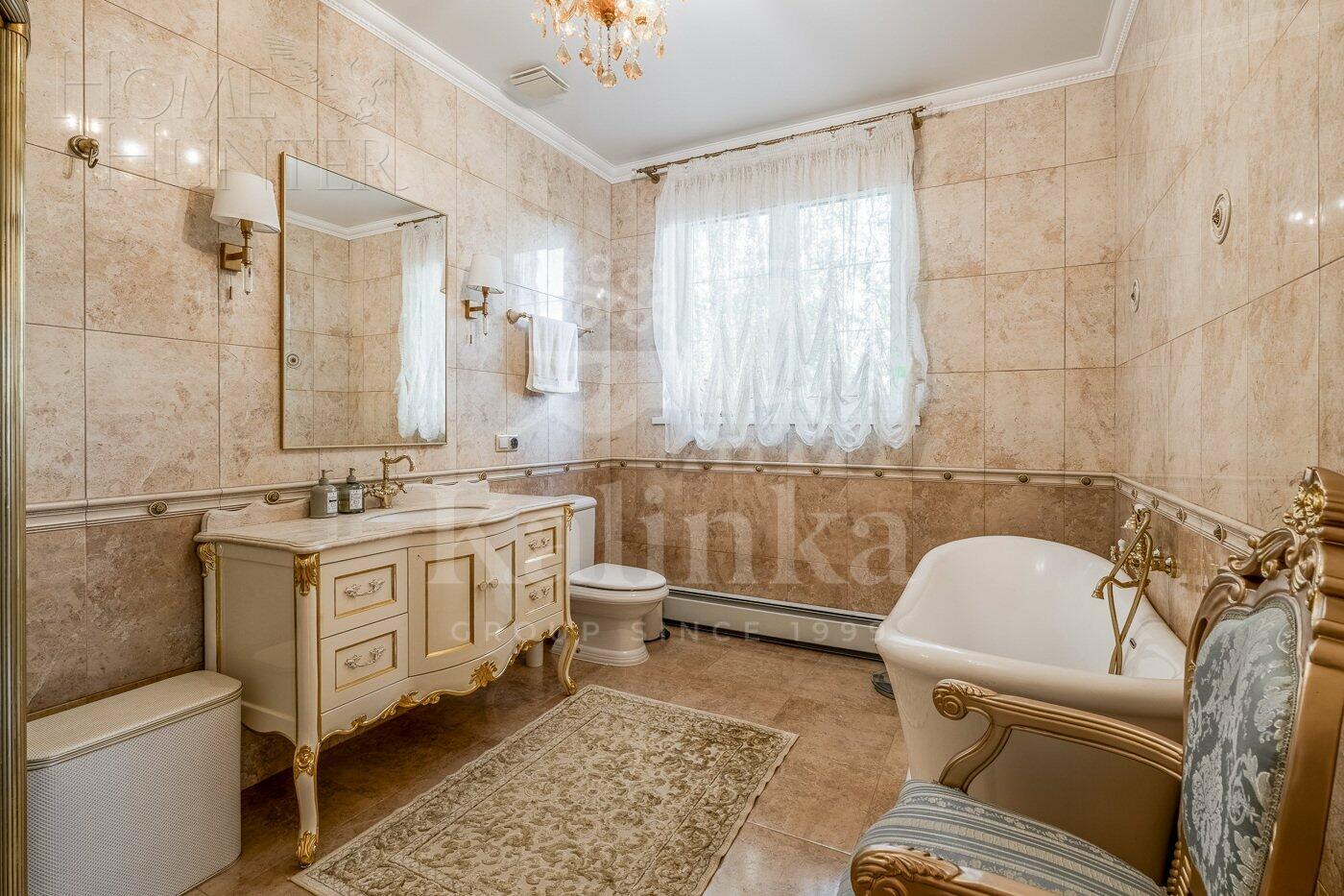3-этажный коттедж 800 м² с отделкой