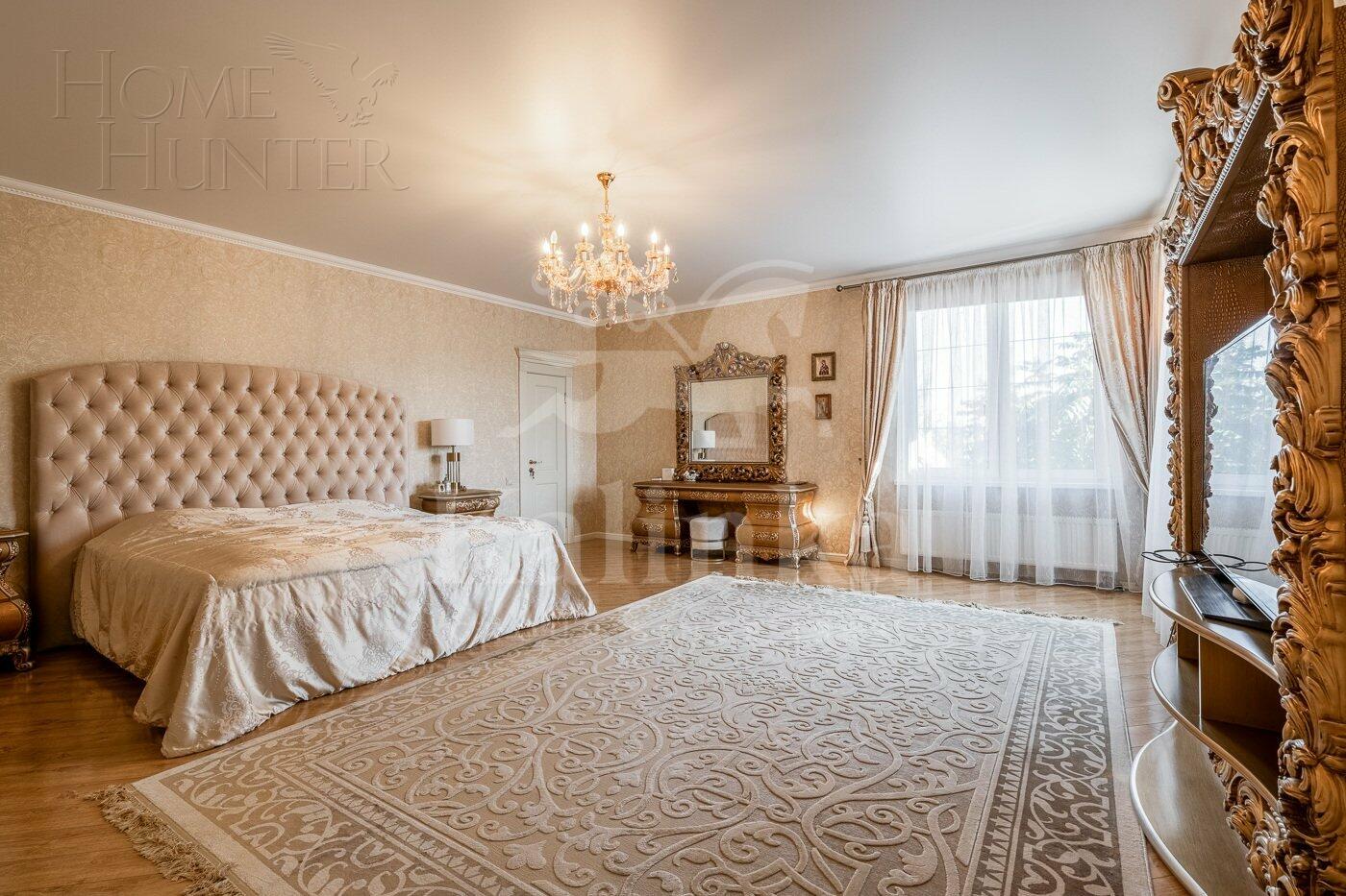 3-этажный коттедж 800 м² с отделкой