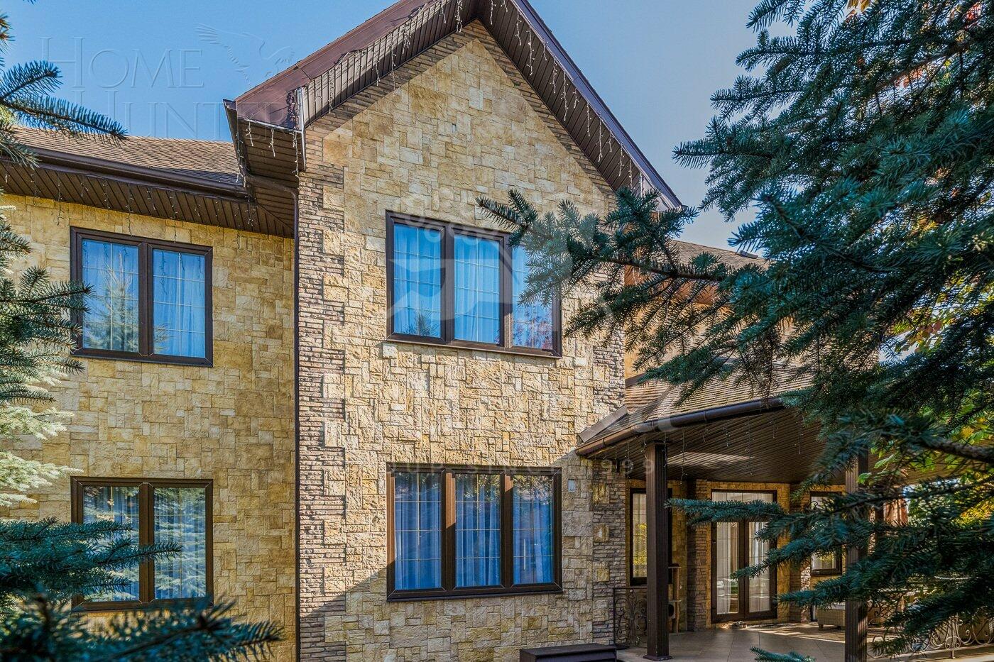 3-этажный коттедж 800 м² с отделкой