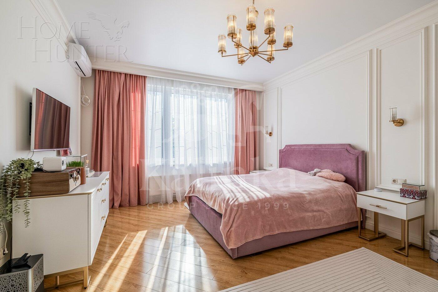 3-этажный коттедж 800 м² с отделкой