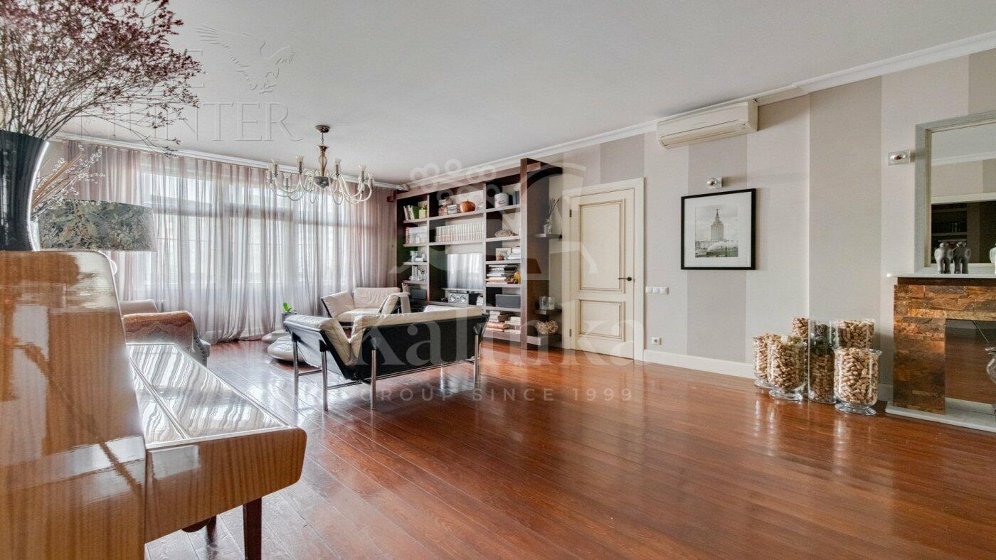 5-КОМН. КВАРТИРА С ОТДЕЛКОЙ 140 М² НА 6 ЭТАЖЕ