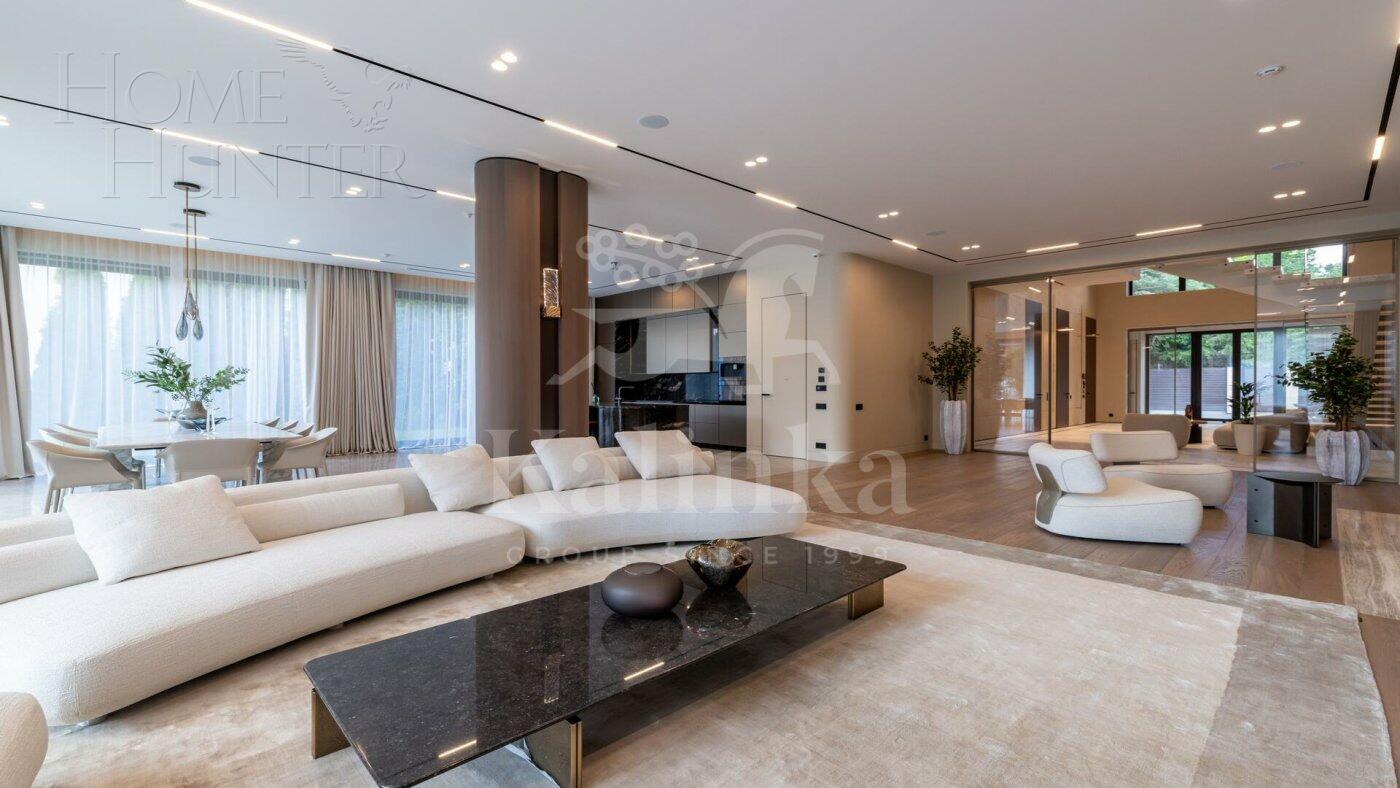 2-этажный коттедж 1 150 м² с отделкой