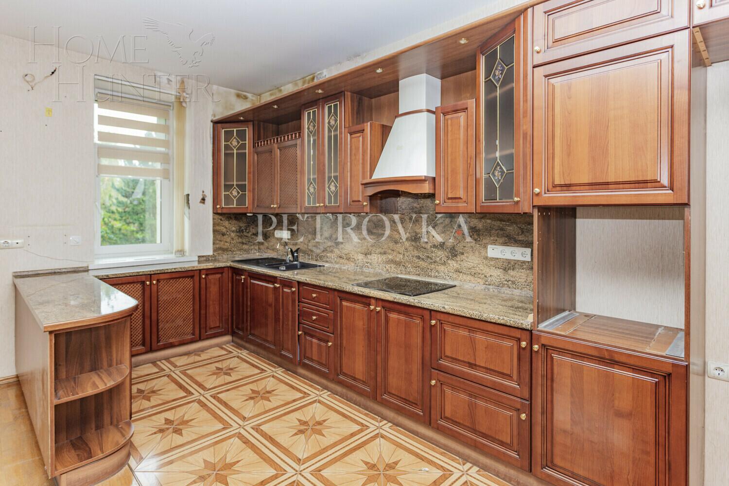1-этажный коттедж 569.6 м² с отделкой