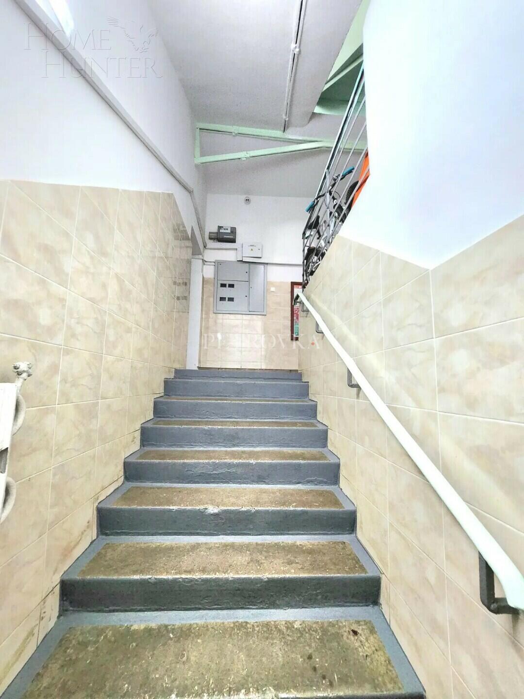 3-КОМН. КВАРТИРА С ОТДЕЛКОЙ 90 М² НА 4 ЭТАЖЕ