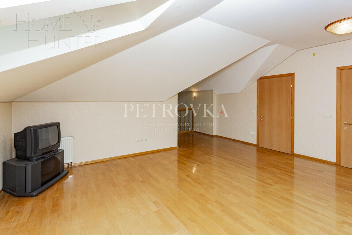 1-этажный коттедж 569.6 м² с отделкой
