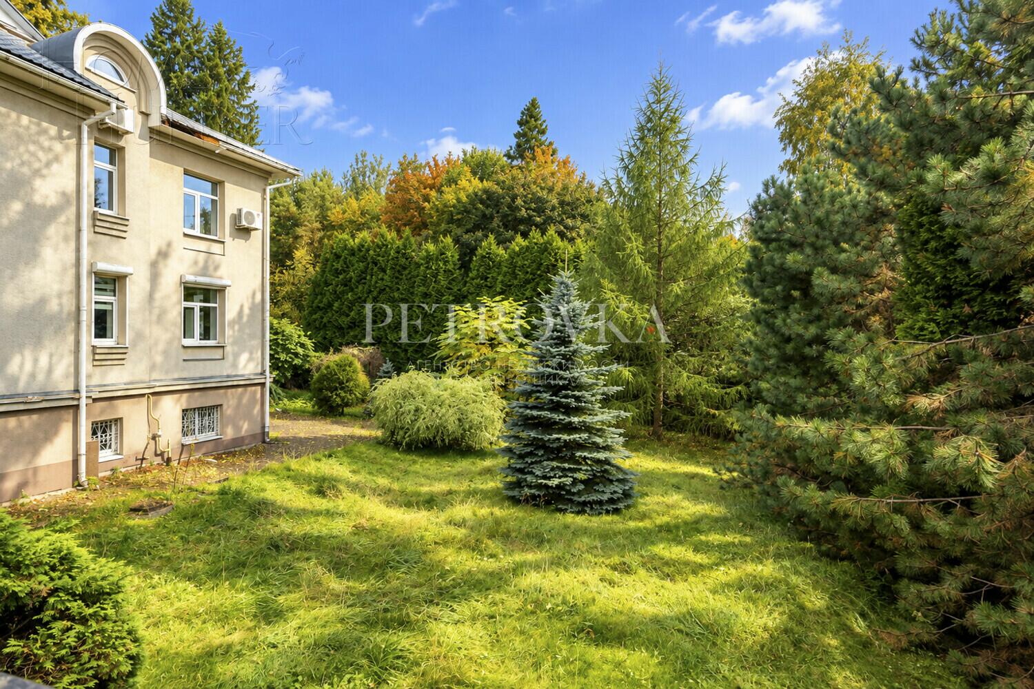 1-этажный коттедж 569.6 м² с отделкой