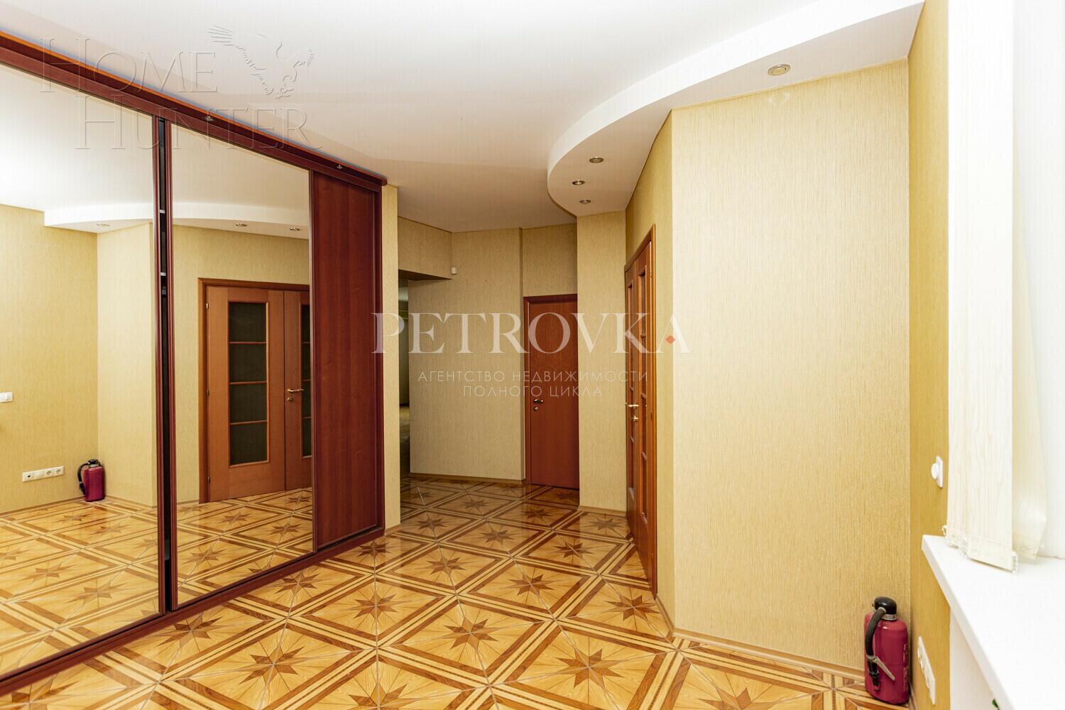 1-этажный коттедж 569.6 м² с отделкой