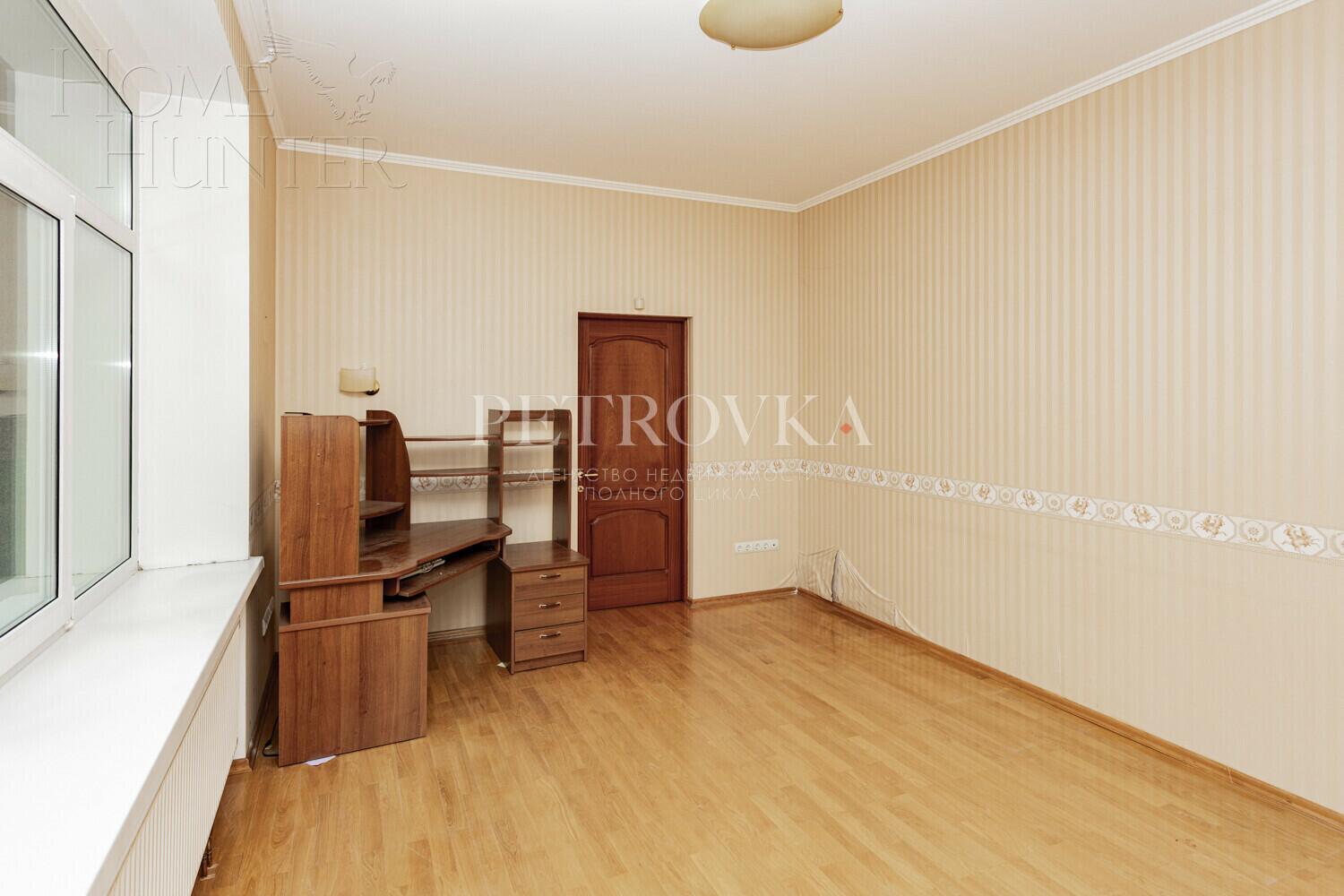 1-этажный коттедж 569.6 м² с отделкой