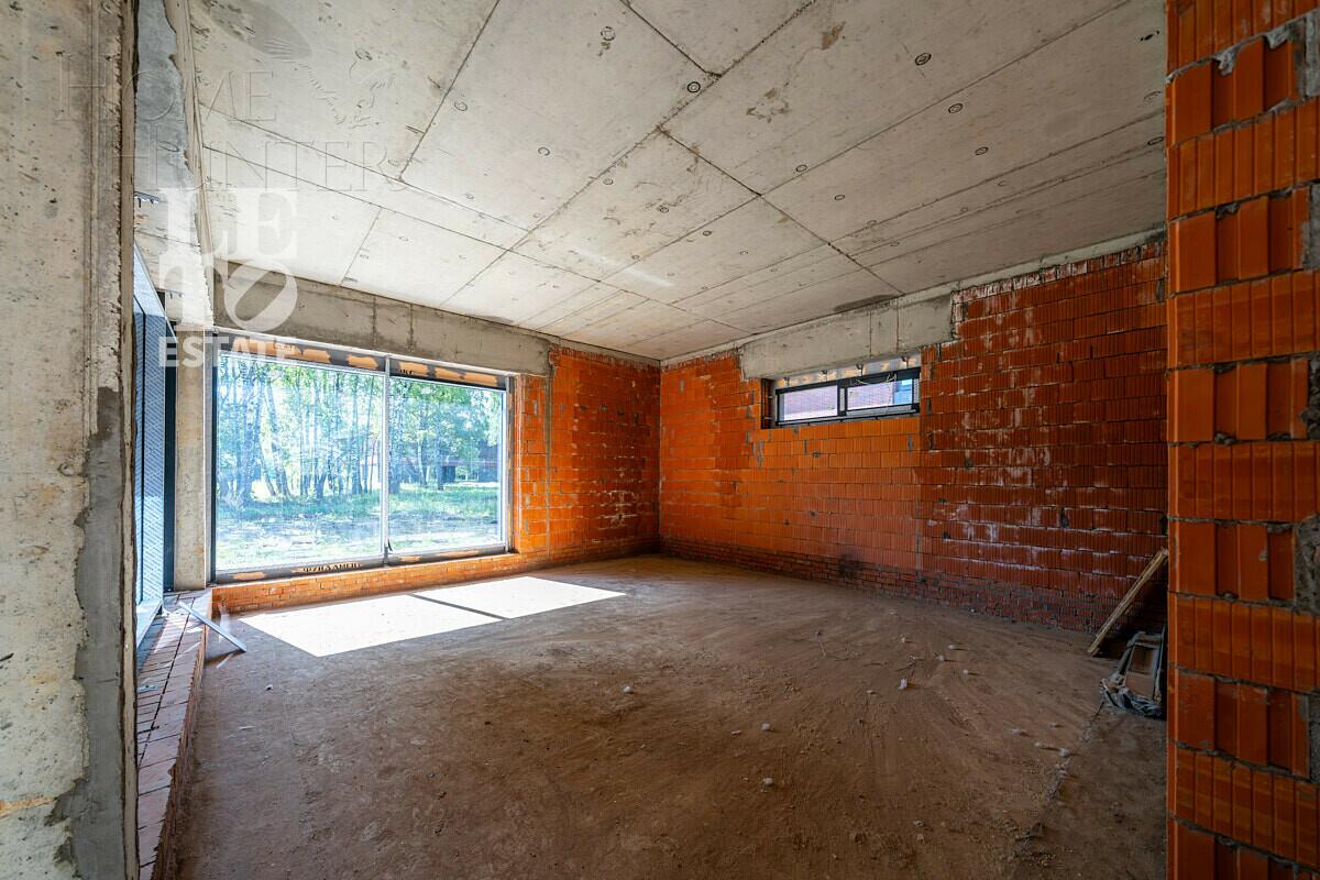 1-этажный коттедж 640 м² без отделки