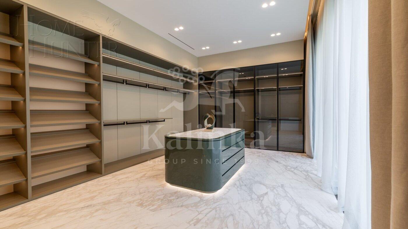 2-этажный коттедж 1 150 м² с отделкой