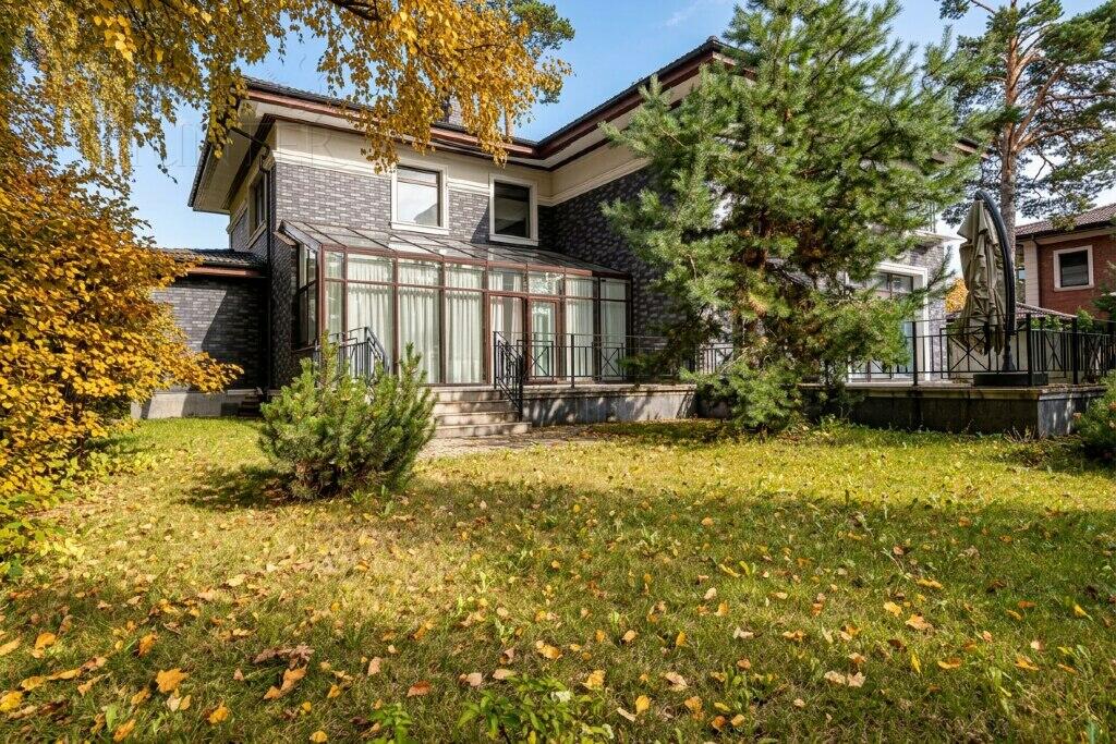 2-этажный коттедж 420 м² с отделкой