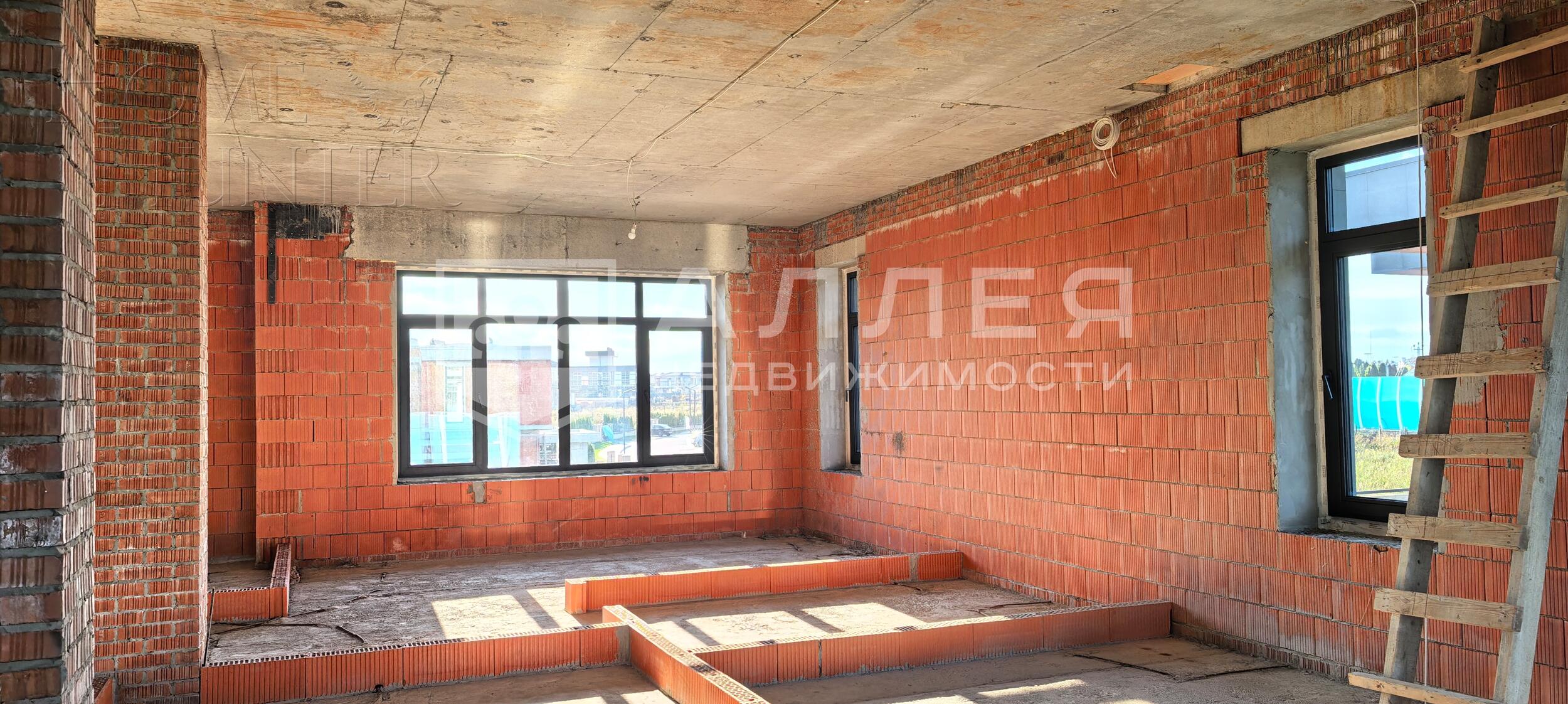 2-этажный коттедж 390 м² без отделки