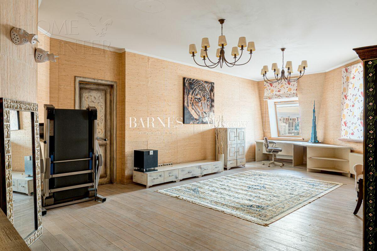 4-КОМН. КВАРТИРА С ОТДЕЛКОЙ 260 М² НА 24 ЭТАЖЕ
