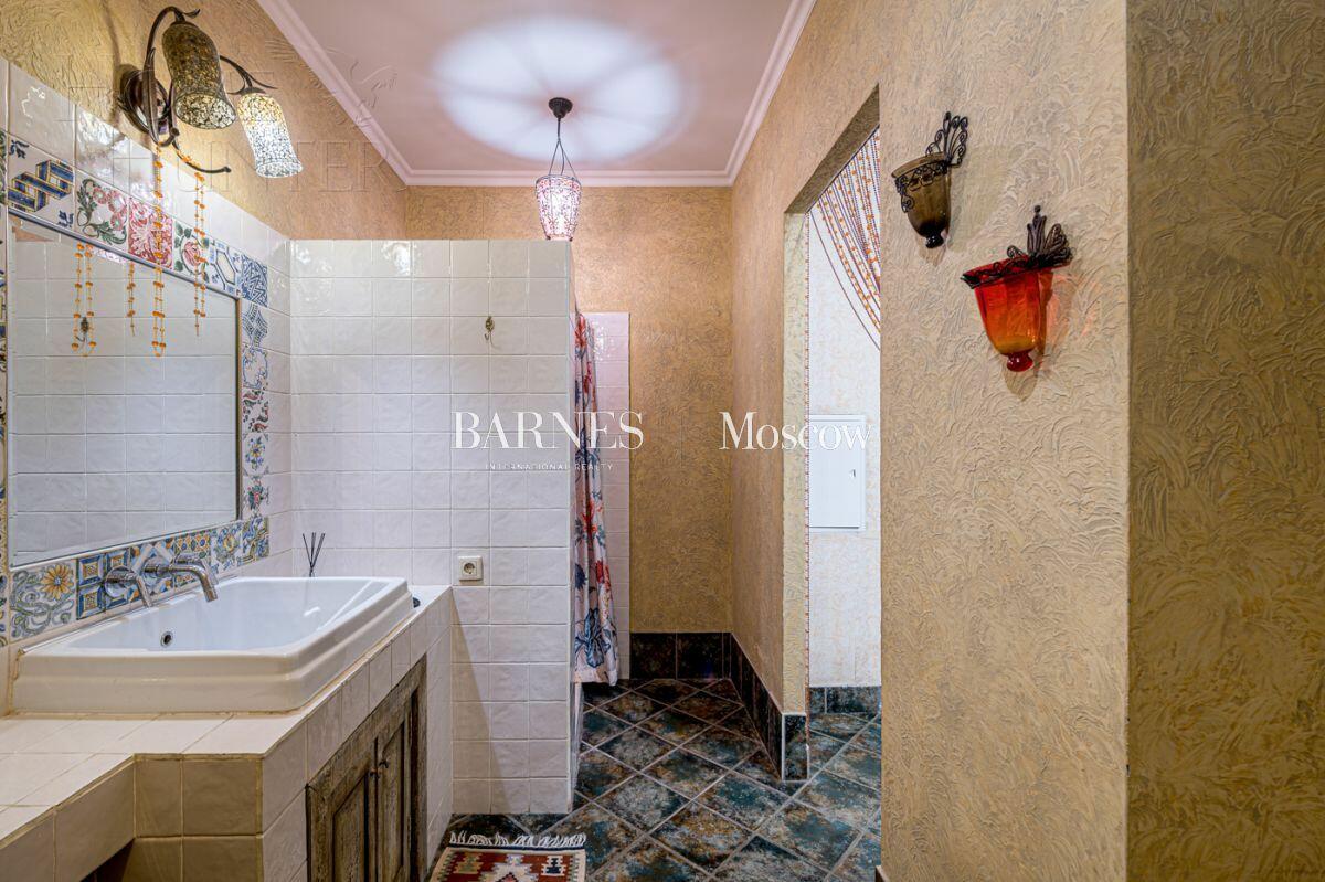 4-КОМН. КВАРТИРА С ОТДЕЛКОЙ 260 М² НА 24 ЭТАЖЕ