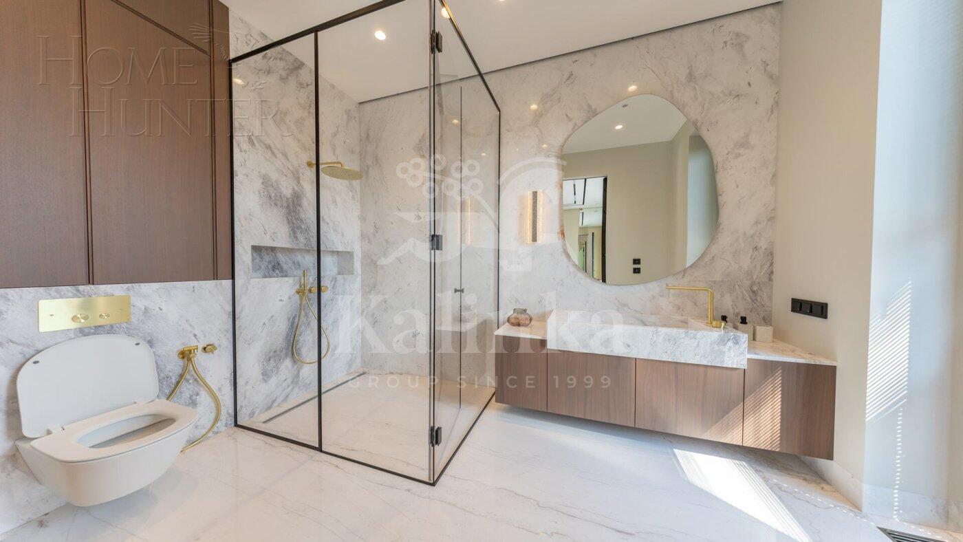 2-этажный коттедж 1 150 м² с отделкой