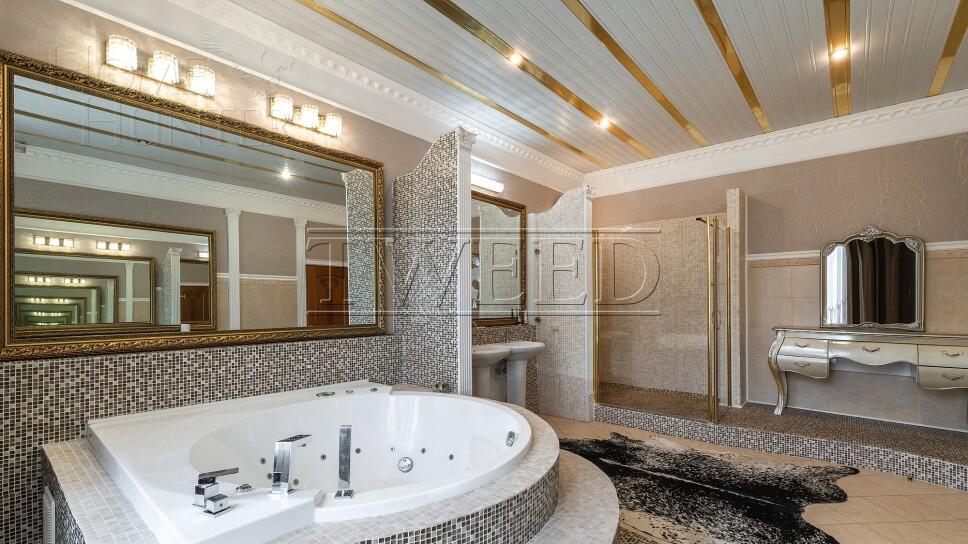 3-этажный коттедж 1 000 м² с отделкой