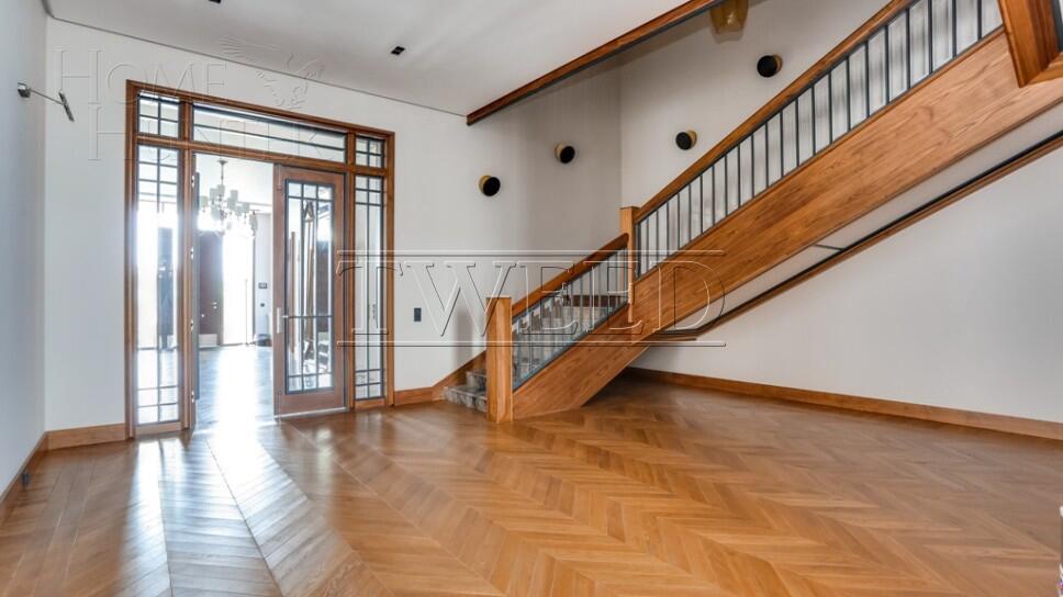 2-этажный коттедж 989.7 м² с отделкой