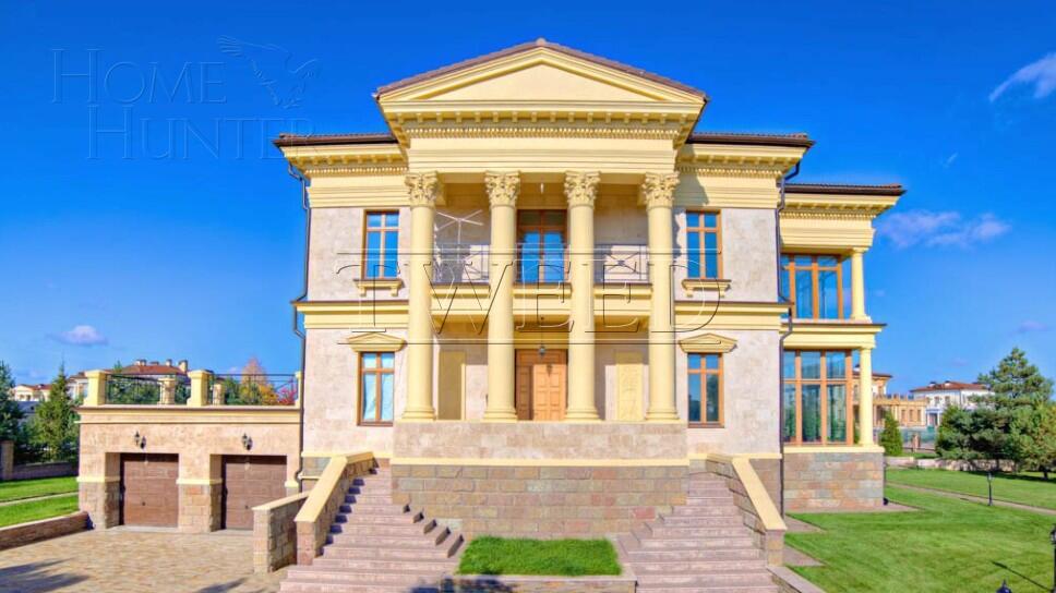 3-этажный коттедж 800 м² с отделкой