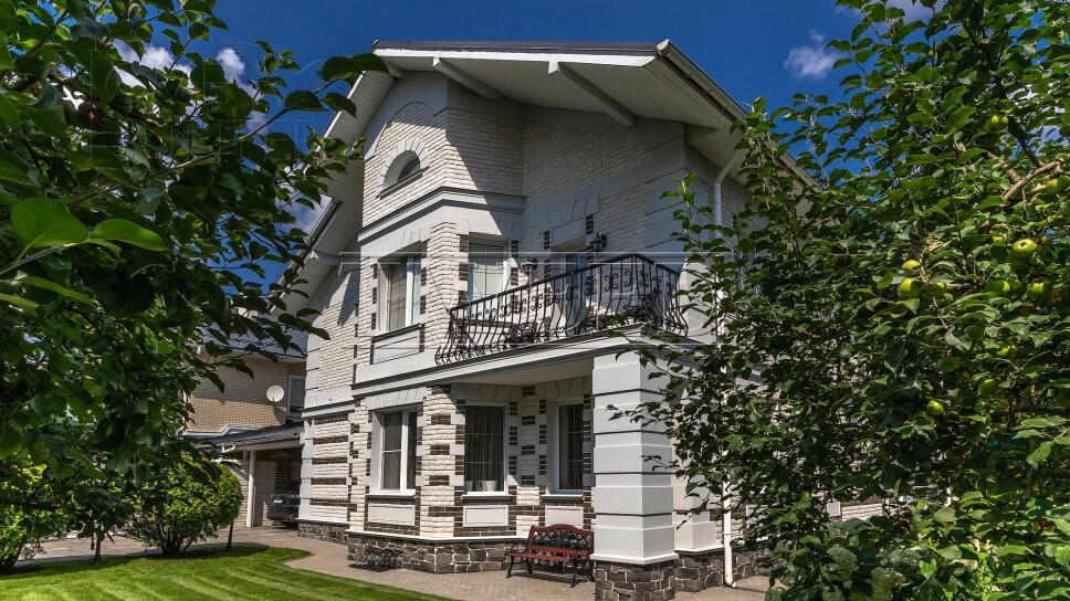 4-этажный коттедж 500 м² с отделкой