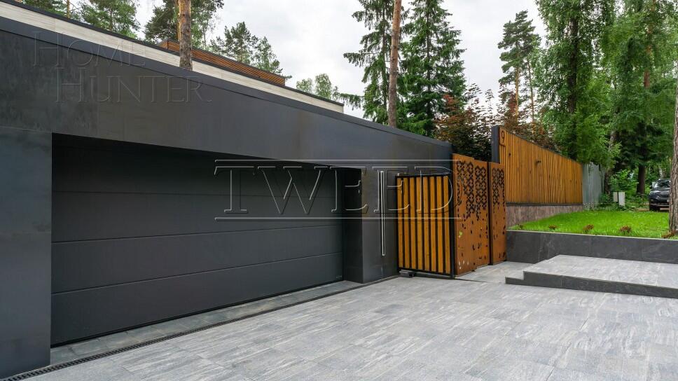 3-этажный коттедж 1 250 м² с отделкой