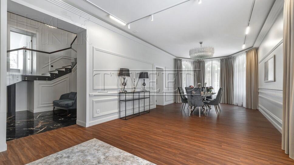 2-этажный коттедж 400 м² с отделкой