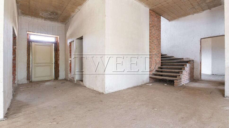 3-этажный коттедж 650 м² без отделки