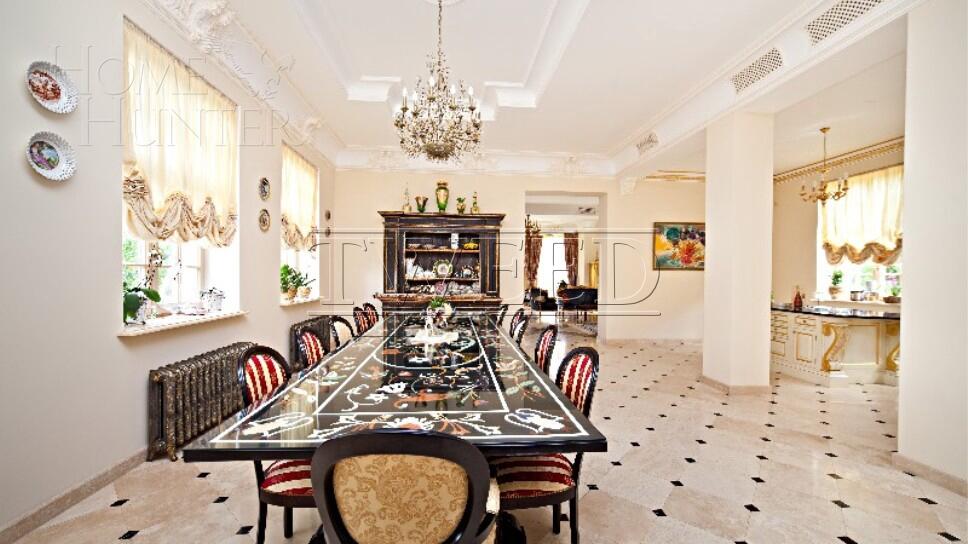 4-этажный коттедж 800 м² с отделкой
