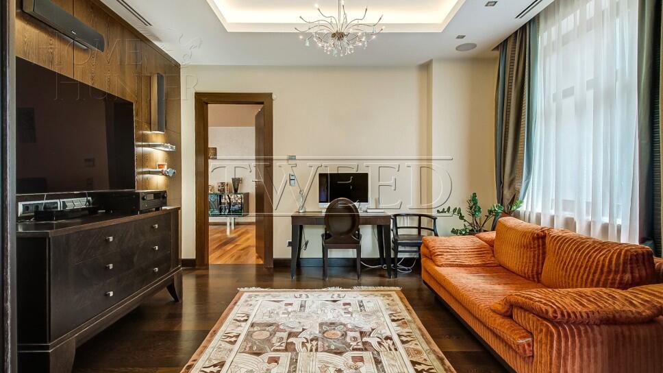 3-этажный коттедж 800 м² с отделкой