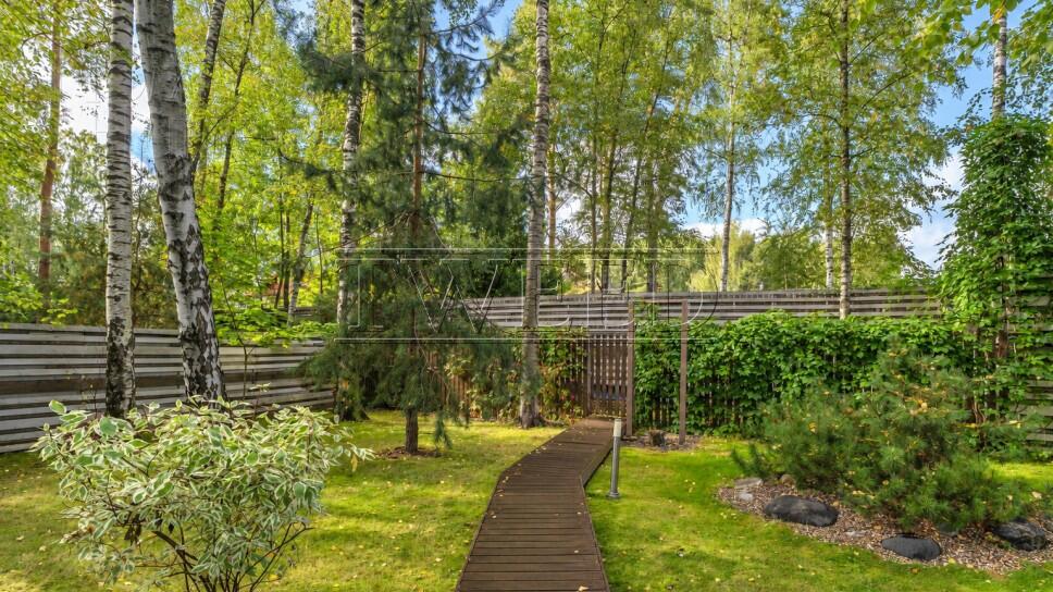 2-этажный коттедж 290 м² с отделкой