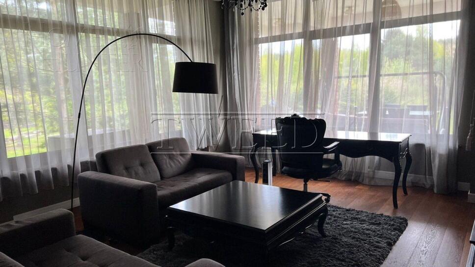 3-этажный коттедж 900 м² с отделкой