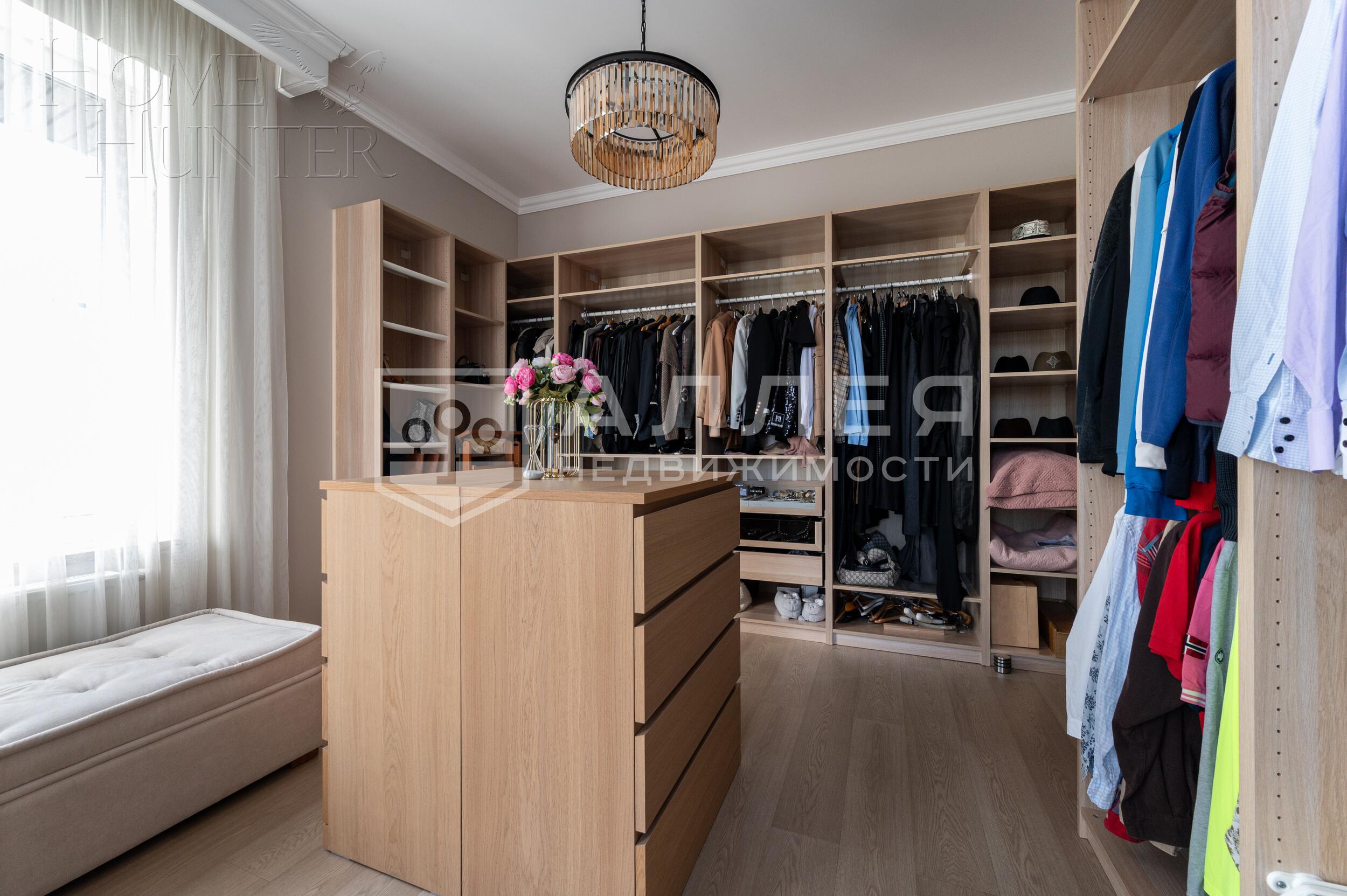2-этажный таунхаус 240 м² с отделкой