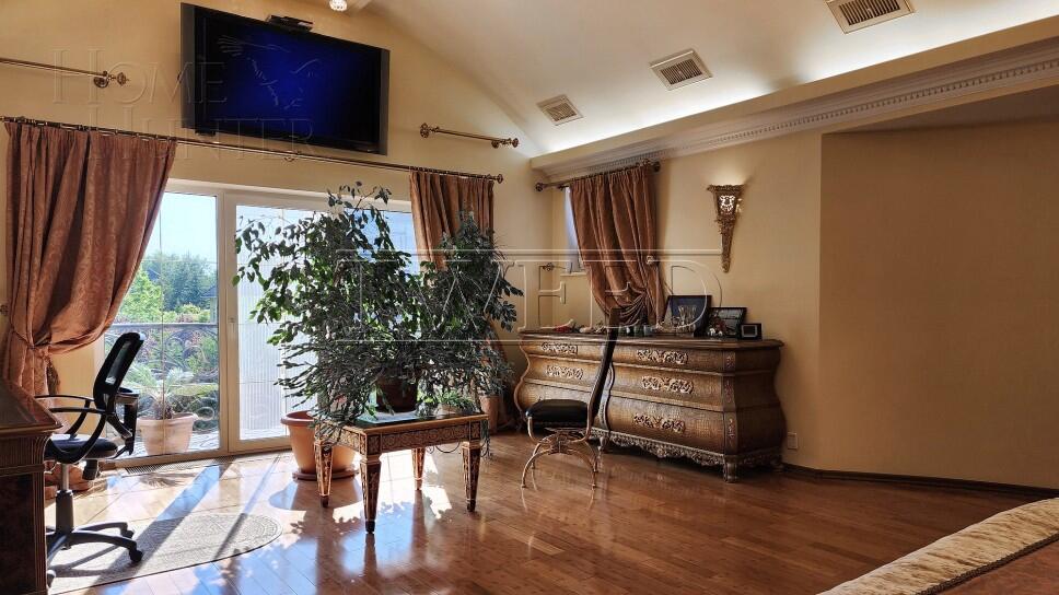 4-этажный коттедж 384.4 м² с отделкой