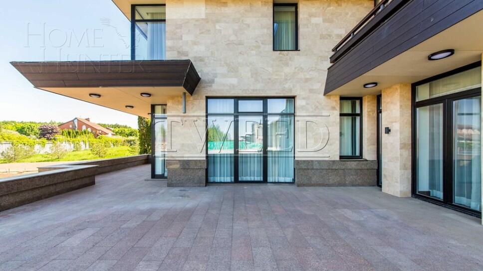 2-этажный коттедж 967.94 м² с отделкой