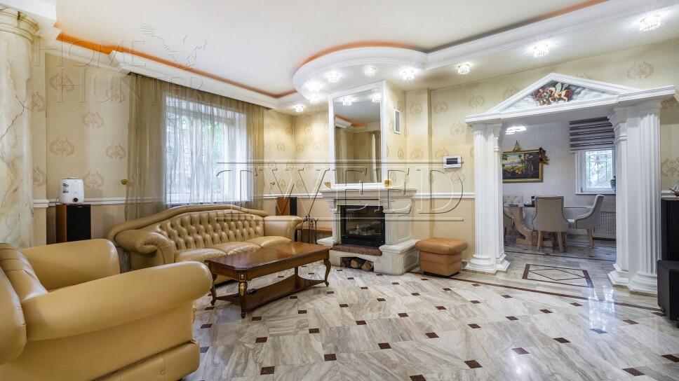 4-этажный коттедж 587 м² с отделкой