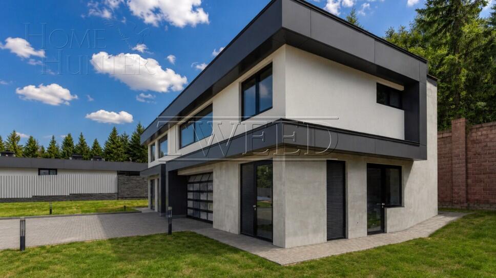 3-этажный коттедж 1 283 м² без отделки