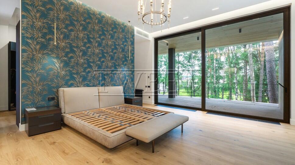 3-этажный коттедж 1 250 м² с отделкой