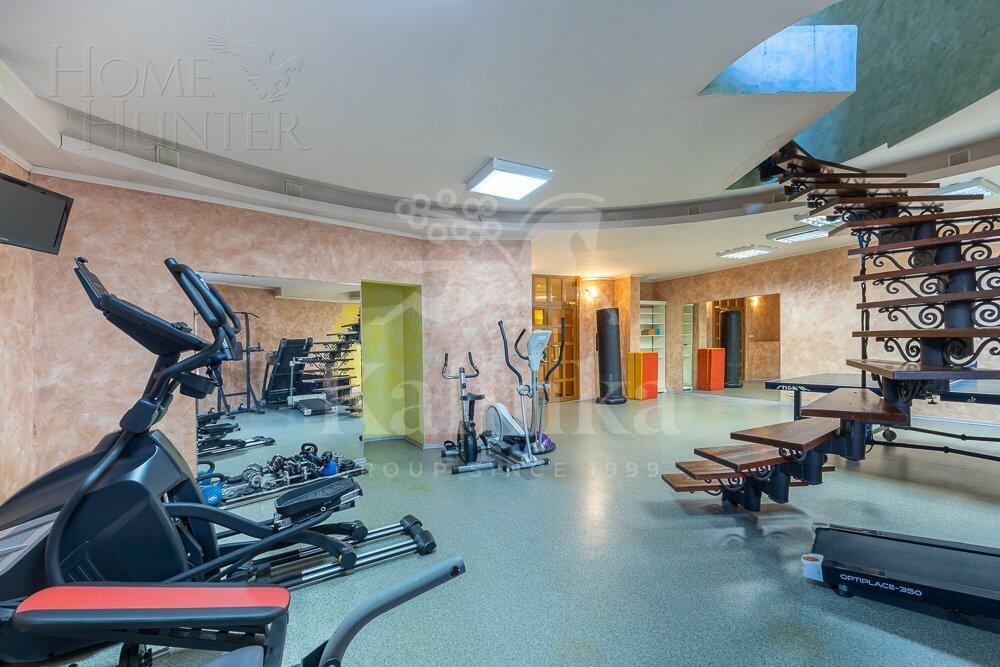 3-КОМН. КВАРТИРА С ОТДЕЛКОЙ 168.4 М² НА 8 ЭТАЖЕ